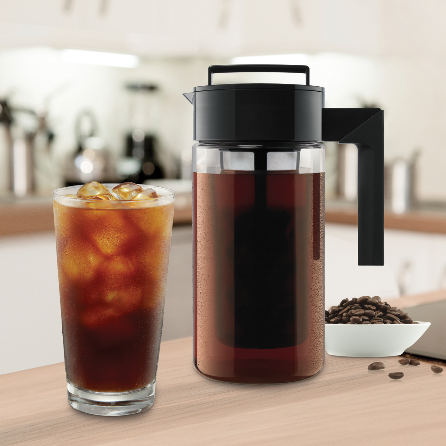 cold-brew-coffee-maker-a1 10310-ColdBrewCoffeeMaker-1qt-lifestyle2.png